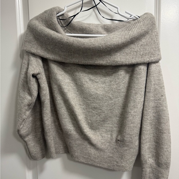H&M Sweaters - H&M Light Gray Off-Shoulder Sweater